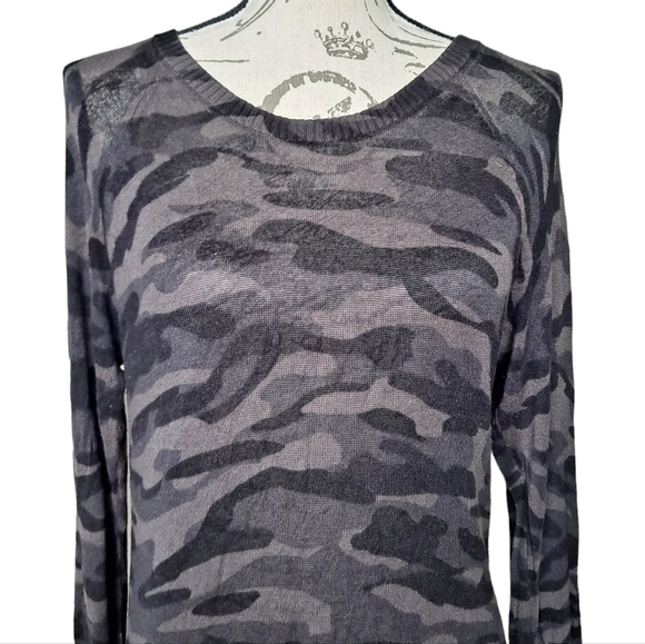 Torrid camo lightweight sweater top sz 10 Knit long sleeve punk Edgy 💖2/$30 - Picture 6 of 17